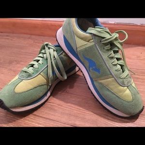 Kangaroo Athletic Shoes - Neon Green and Blue